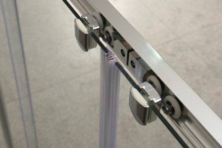 Душевая дверь BelBagno UNIQUE-BF-2-170/200-P-Cr